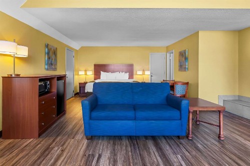 Best Western Toni Inn - image 25