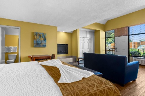 Best Western Toni Inn - image 27