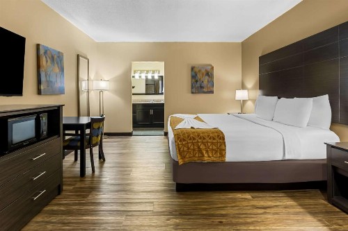 Best Western Toni Inn - image 31