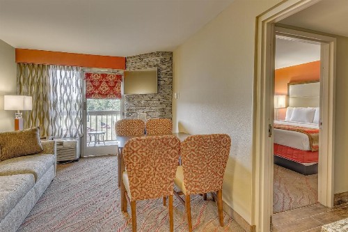 La Quinta by Wyndham Pigeon Forge - image 32