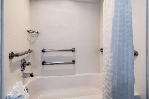 Comfort Inn & Suites at Dollywood Lane - image 11