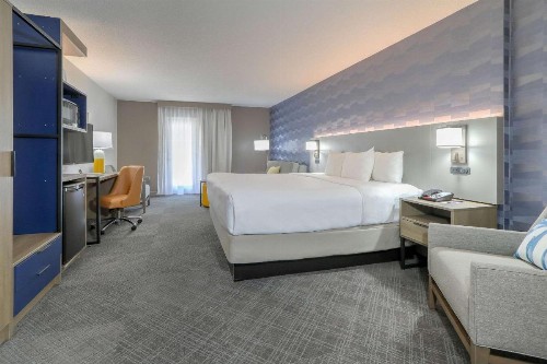 Comfort Inn & Suites at Dollywood Lane - image 12