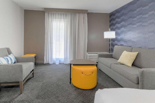 Comfort Inn & Suites at Dollywood Lane - image 13