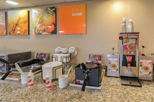 Comfort Inn & Suites at Dollywood Lane - image 28