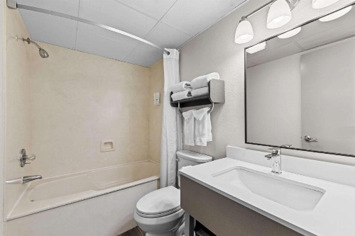 Quality Inn & Suites at Dollywood Lane - image 39