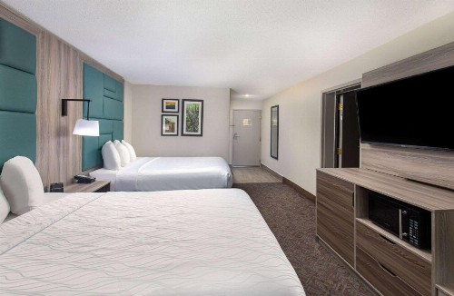 La Quinta Inn by Wyndham Pigeon Forge-Dollywood - image 26