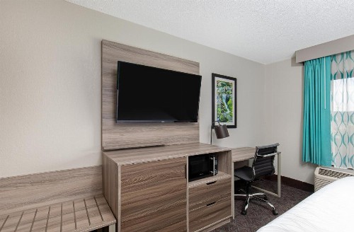 La Quinta Inn by Wyndham Pigeon Forge-Dollywood - image 46