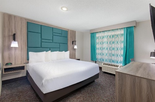 La Quinta Inn by Wyndham Pigeon Forge-Dollywood - image 49
