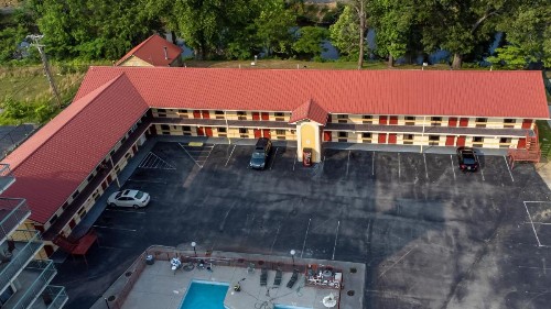 River Place Inn & Cabins - image 30