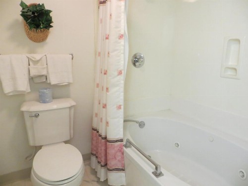 River Place Inn & Cabins - image 37