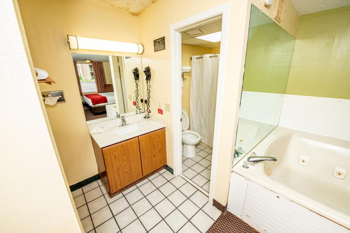 River Place Inn & Cabins - image 5