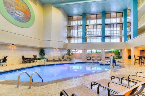 Quality Inn Near the Island Pigeon Forge - image 35