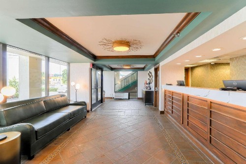 Quality Inn Near the Island Pigeon Forge - image 5