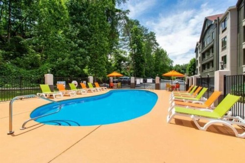 Super 8 by Wyndham Pigeon Forge-Emert St - image 21