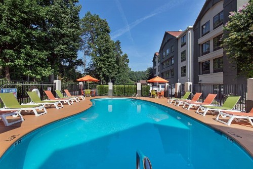 Super 8 by Wyndham Pigeon Forge-Emert St - image 25