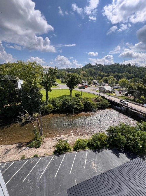 Country Inn & Suites by Radisson Pigeon Forge South TN - image 33