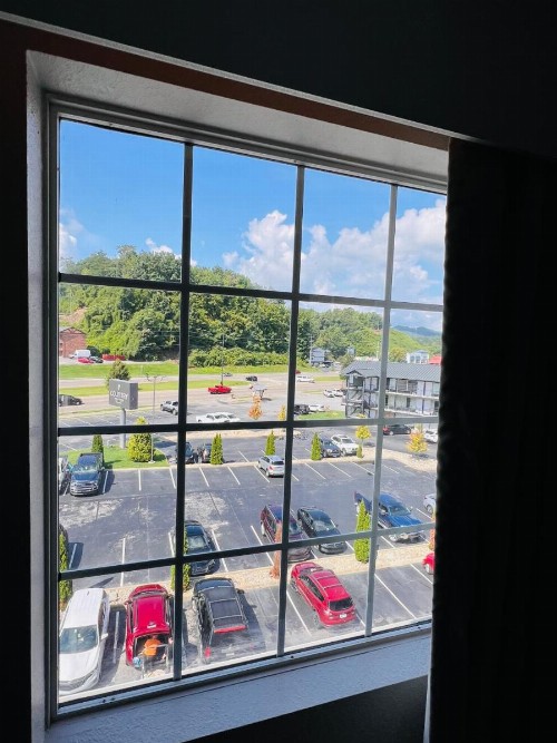 Country Inn & Suites by Radisson Pigeon Forge South TN - image 37