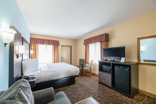 River Bend Inn - Pigeon Forge - image 15