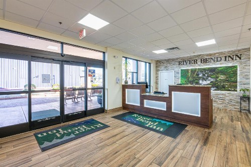 River Bend Inn - Pigeon Forge - image 18
