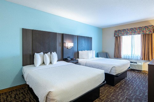 River Bend Inn - Pigeon Forge - image 3