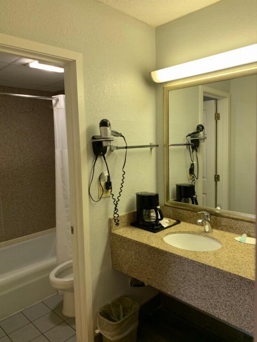 Travelodge by Wyndham Pigeon Forge - image 27