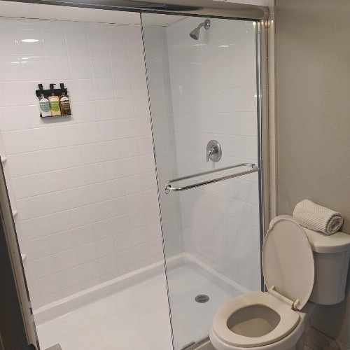 Mountain Vista Inn & Suites - Parkway - image 18