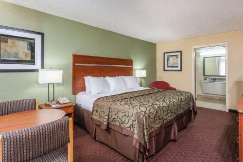 Baymont by Wyndham Pigeon Forge - image 40