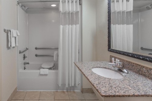 Baymont by Wyndham Pigeon Forge - image 42
