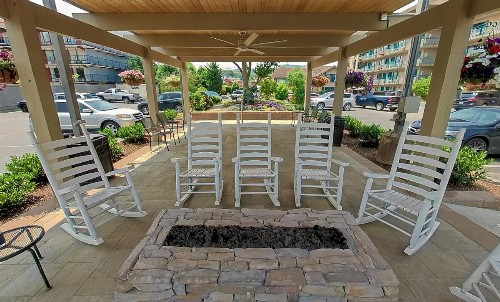 Arbors at Island Landing Hotel & Suites - image 10