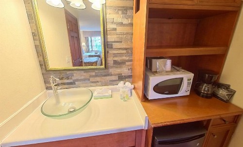 Arbors at Island Landing Hotel & Suites - image 31