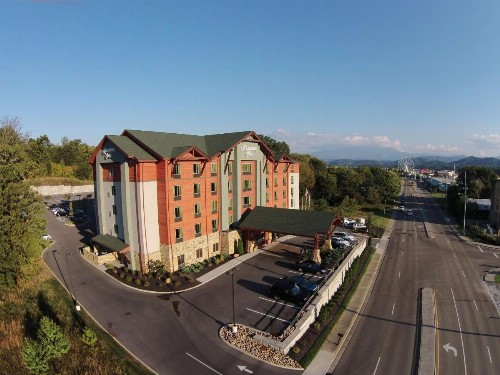 Hampton Inn Pigeon Forge - image 2