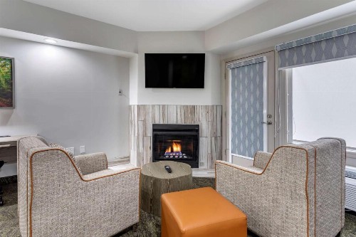 Best Western Plus Mountain Melodies Inn & Suites - image 22