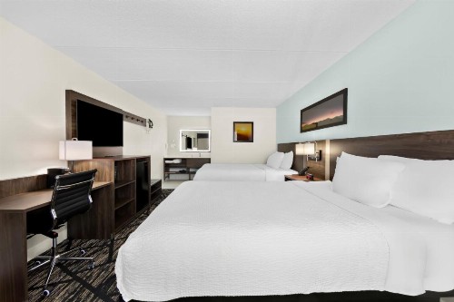 Days Inn & Suites by Wyndham Pigeon Forge - image 18