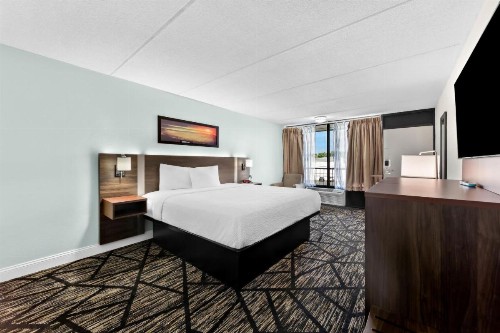 Days Inn & Suites by Wyndham Pigeon Forge - image 23