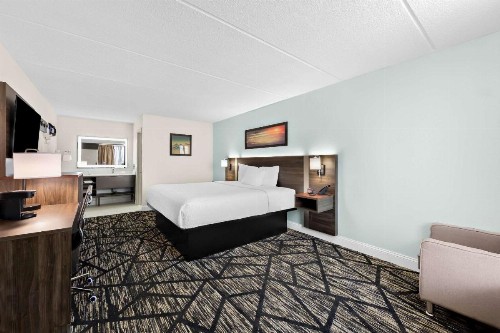 Days Inn & Suites by Wyndham Pigeon Forge - image 31