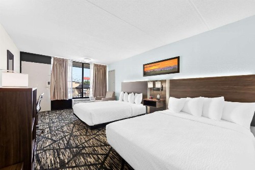 Days Inn & Suites by Wyndham Pigeon Forge - image 33