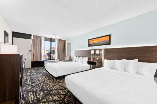 Days Inn & Suites by Wyndham Pigeon Forge - image 6