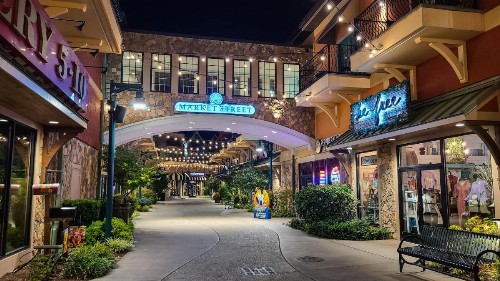 Margaritaville Island Hotel - image 40