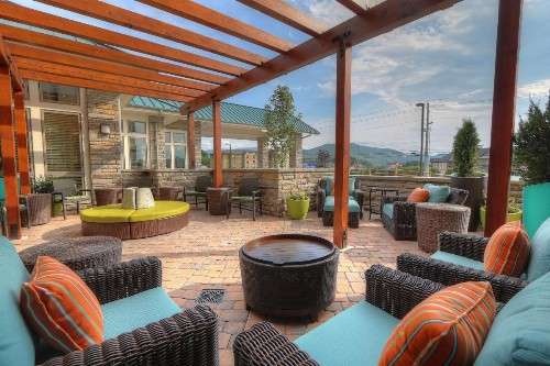 Hilton Garden Inn Pigeon Forge - image 2