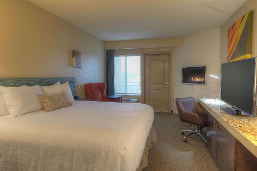 Hilton Garden Inn Pigeon Forge - image 9
