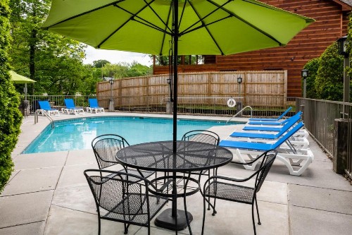 Twin Mountain Inn & Suites - image 26