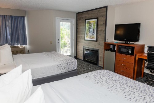 Twin Mountain Inn & Suites - image 31