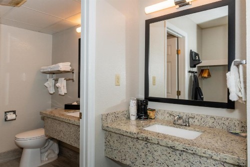 Twin Mountain Inn & Suites - image 48