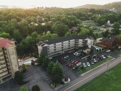 Twin Mountain Inn & Suites - image 50