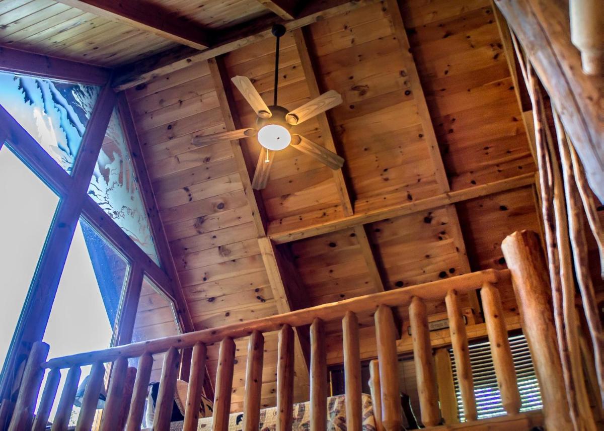 Bearfoot Inn #35 - image 7