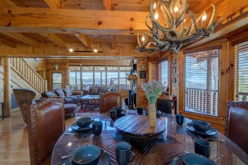 Highland Lodge #61 - image 9