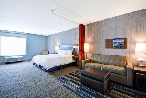 Home2 Suites By Hilton Pigeon Forge - image 10