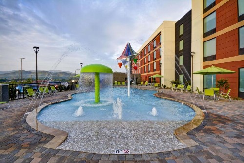 Home2 Suites By Hilton Pigeon Forge - image 11