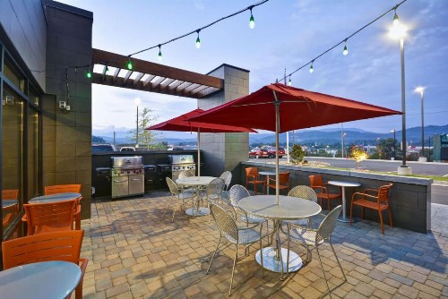 Home2 Suites By Hilton Pigeon Forge - image 40
