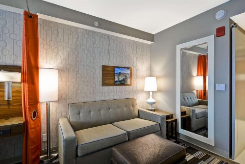 Home2 Suites By Hilton Pigeon Forge - image 5